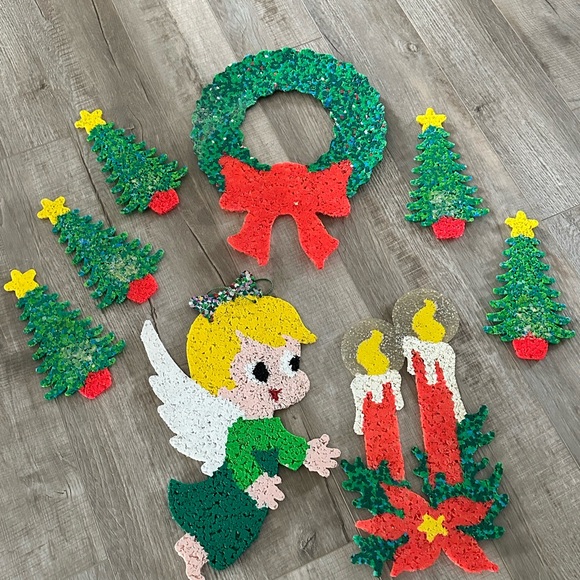 Vintage Lot CHRISTMAS Melted plastic/ popcorn Wreath Candles Angel Trees - Picture 8 of 8